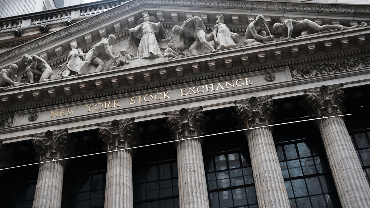 The New York Stock Exchange is changing course and will not delete Chinese Communications: The Wall Street Journal