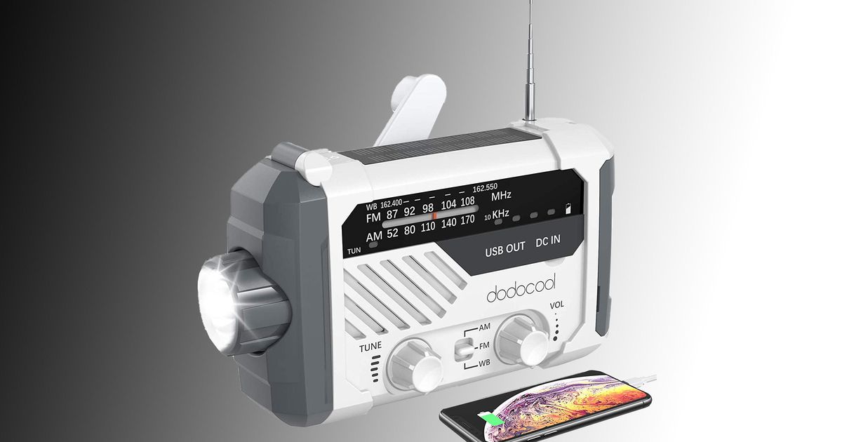 This $ 23 emergency radio is all you need to survive a zombie (or robot) disaster.